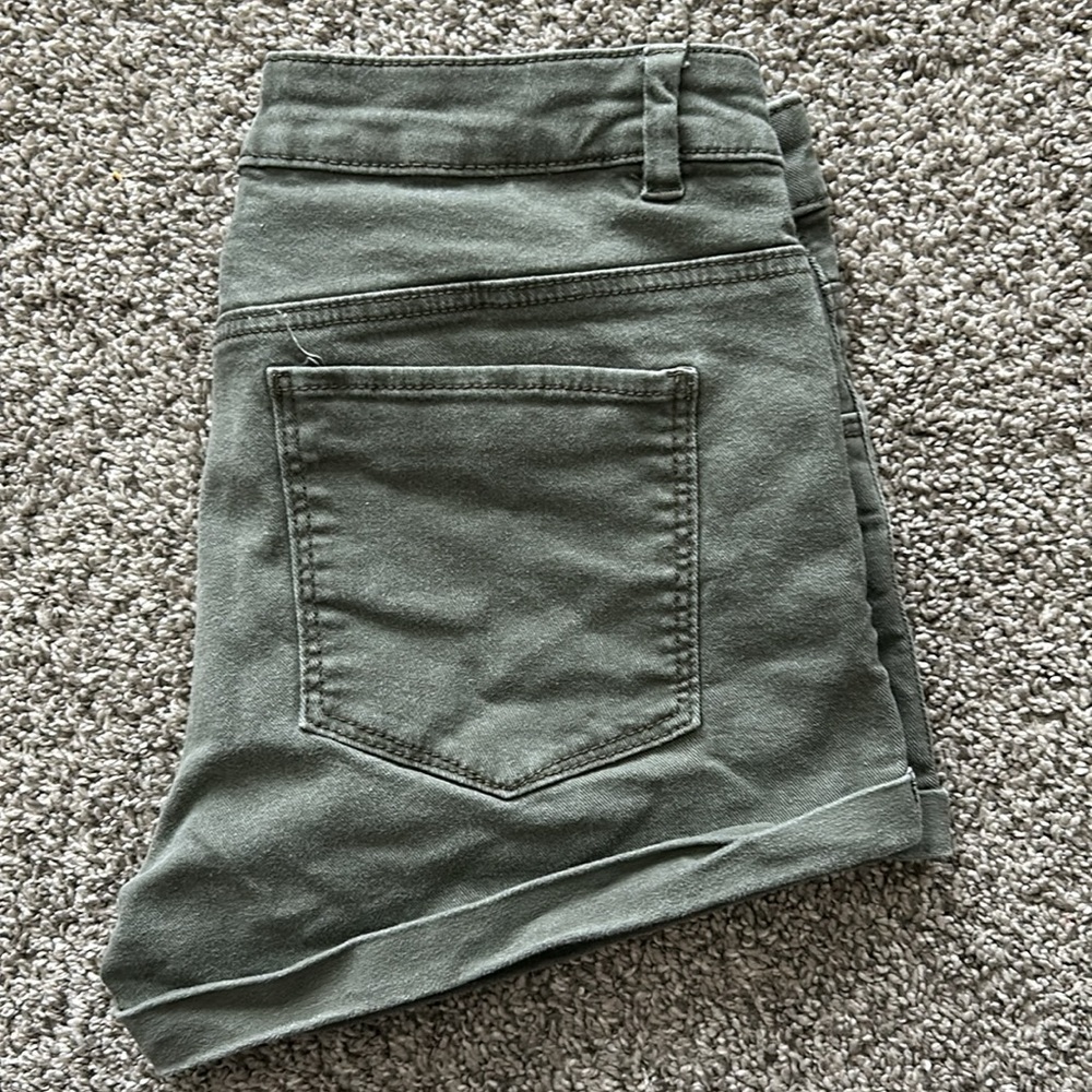 Low Rise Shorts - Picture 3 of 3